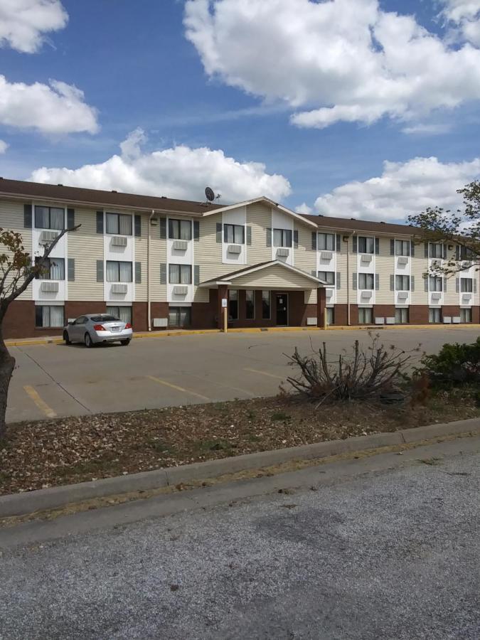 Amerihost Inn & Suites 킹덤시티 외부 사진