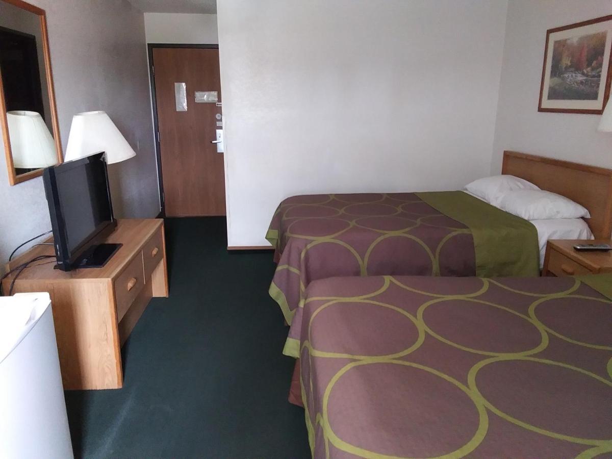 Amerihost Inn & Suites 킹덤시티 외부 사진