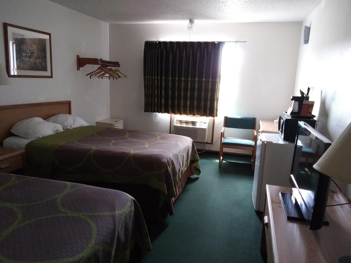 Amerihost Inn & Suites 킹덤시티 외부 사진
