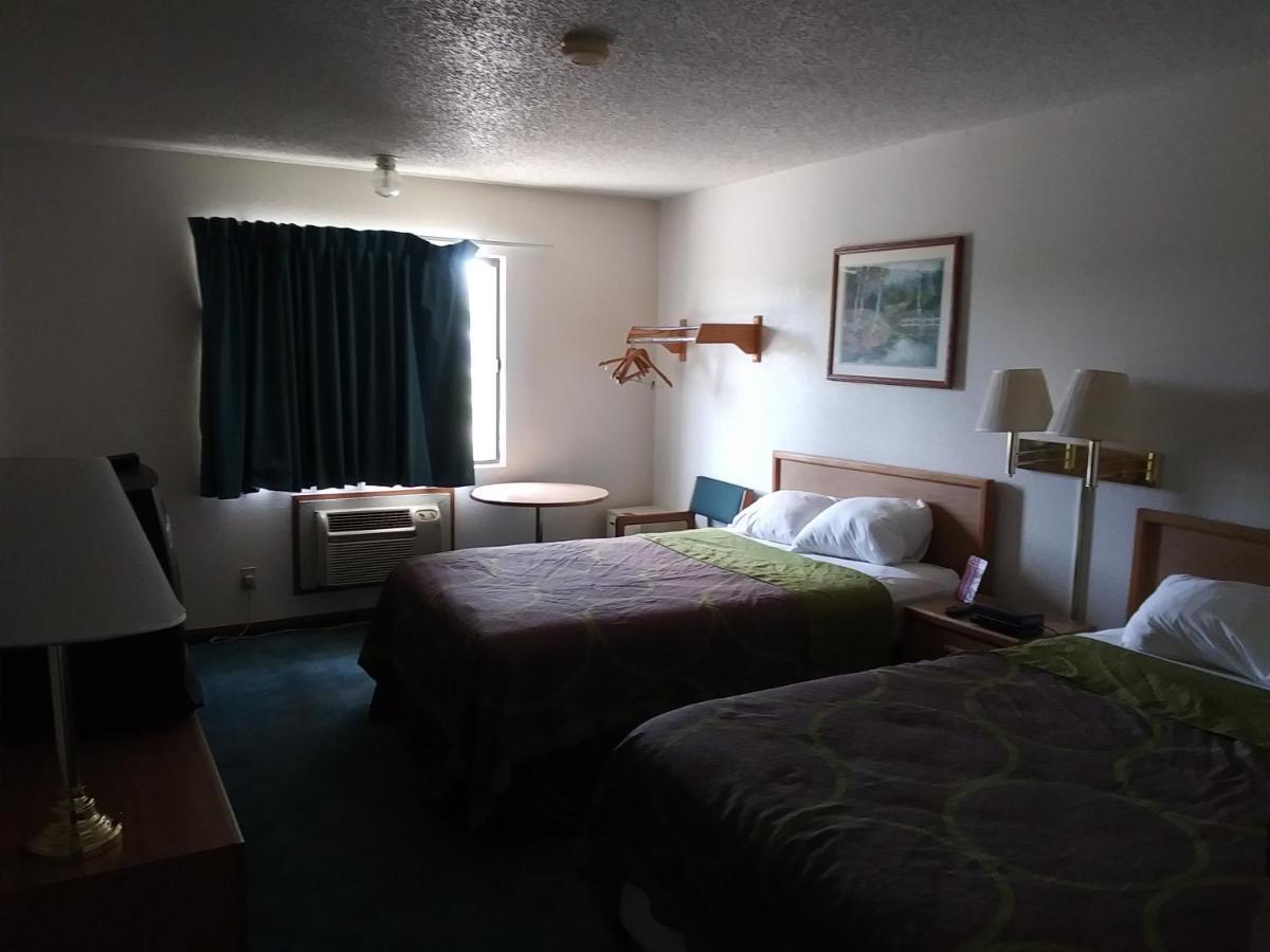 Amerihost Inn & Suites 킹덤시티 외부 사진